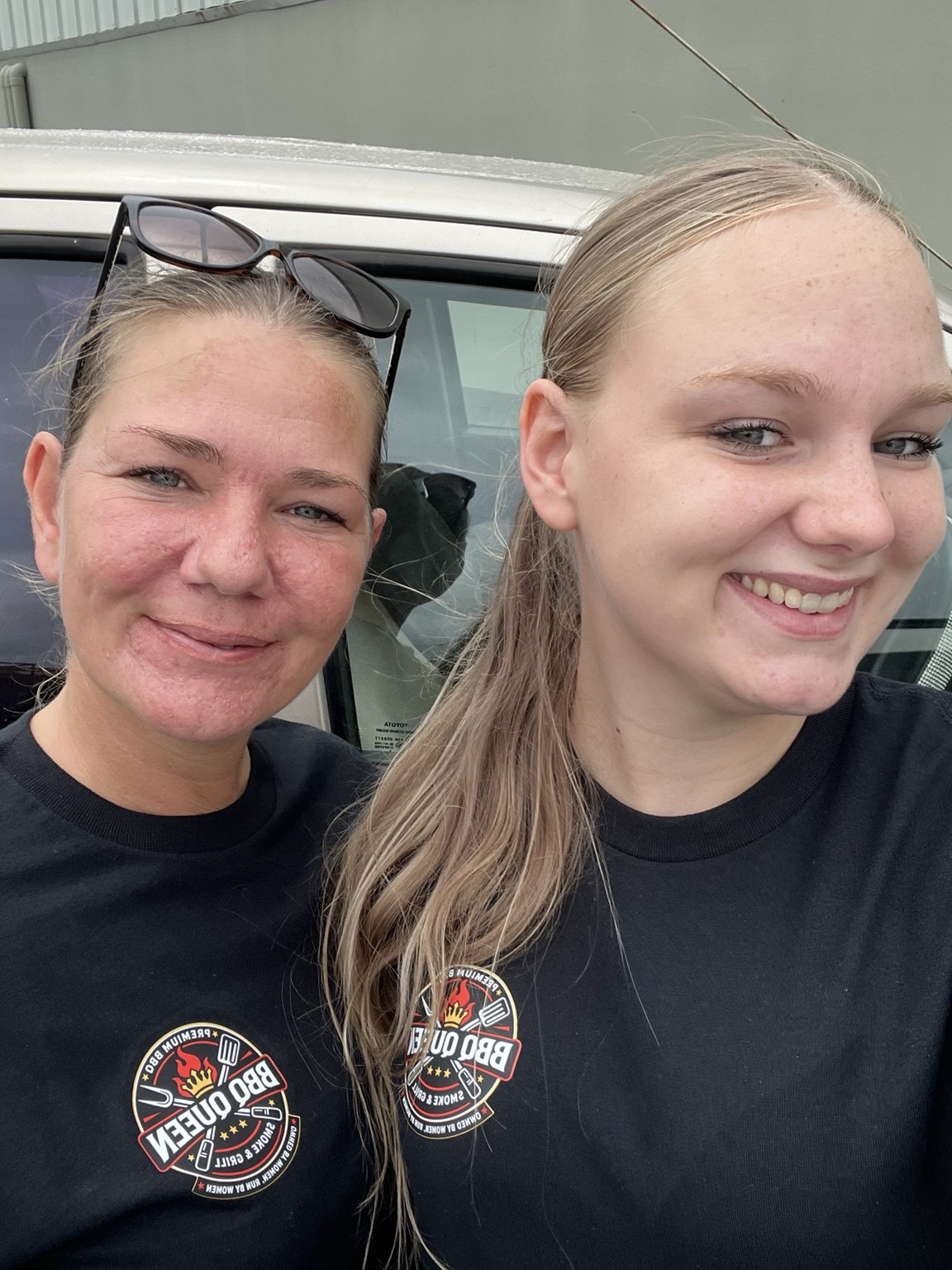 Emmy and Zoë of BBQ Queen Curaçao